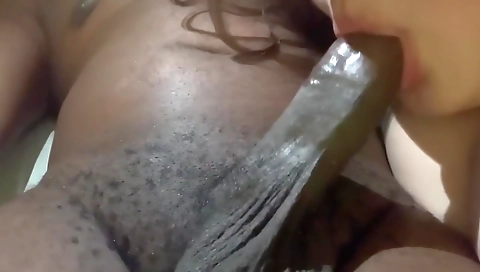 Amateur brunette with big ass gets pounded by a big cock