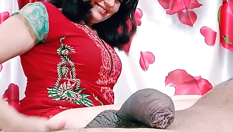 Latina hottie showing him how perfect her mouth is