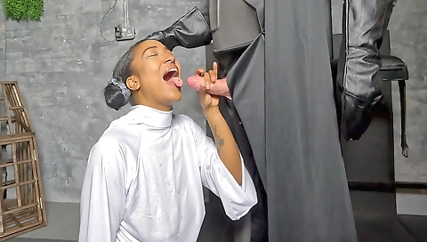 Ebony girl giving a footjob and creampie on her feet